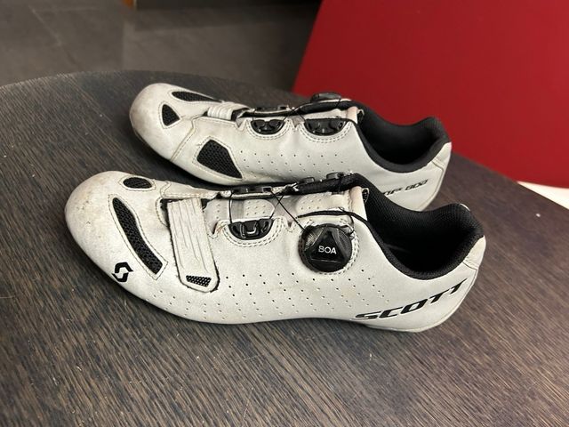 Calas Scott Talla 41