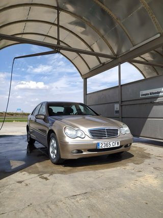 Mercedes-Benz Clase C 2003