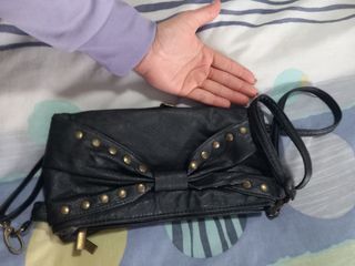 Bolso negro de hombro