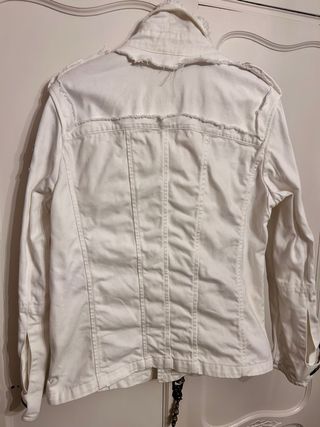 Cazadora vaquera blanca vintage de Beicebe Jeans