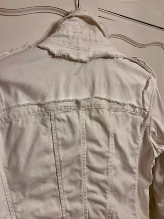 Cazadora vaquera blanca vintage de Beicebe Jeans