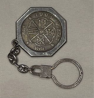 Llavero de plata con moneda 100 pesetas 1966