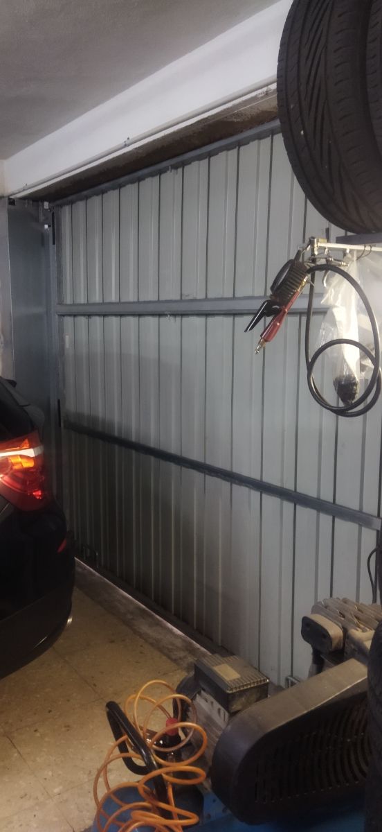 Se vende puerta de garaje