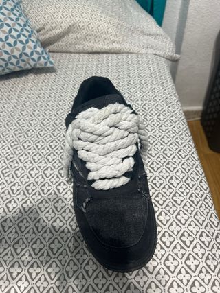 Zapatillas con cordones gruesos