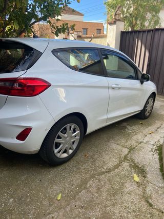 FORD FIESTA  2018 MODELO ESPECIAL