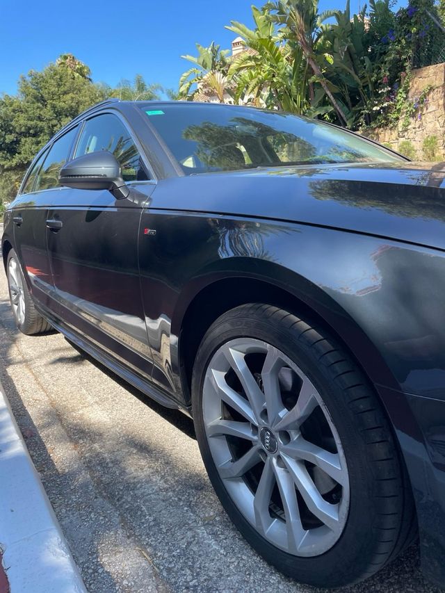 Audi A4 TFSI S-Line
