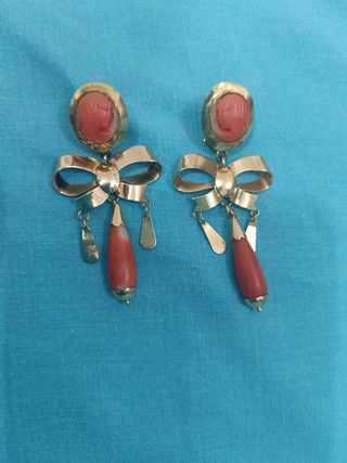 Pendientes de coral oro 18k