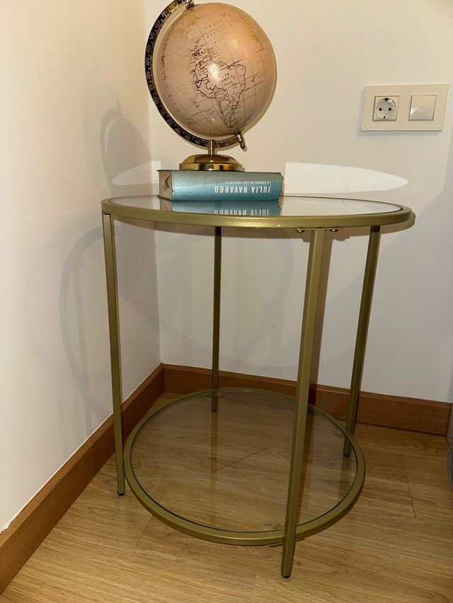 Mesita auxiliar de cristal marco dorado