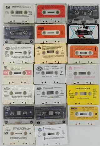 LOTE 20 CASSETTES INFANTILES