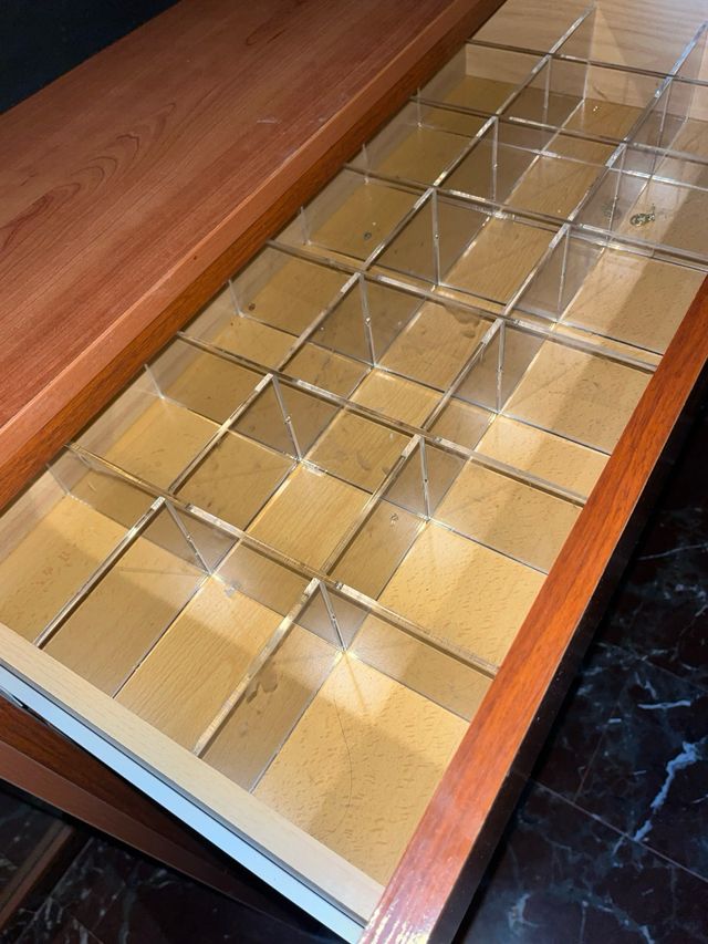 Mueble para vestidor