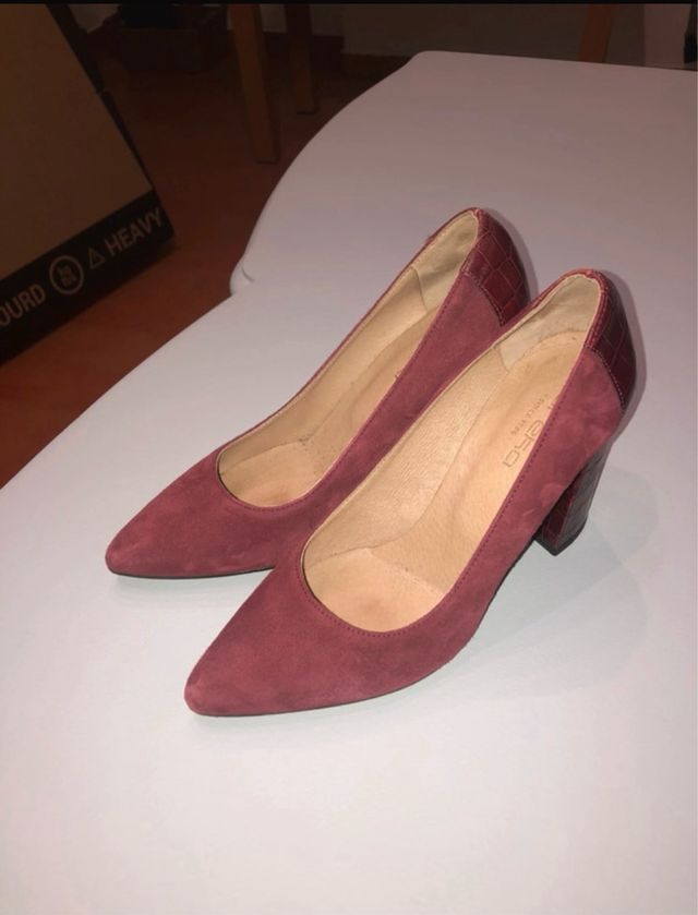 Sapatos de salto da Eureka Shoes, 38