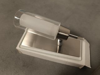 Foco vidrio y aluminio