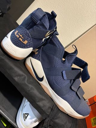 Pack de zapatillas Nike Talla 46