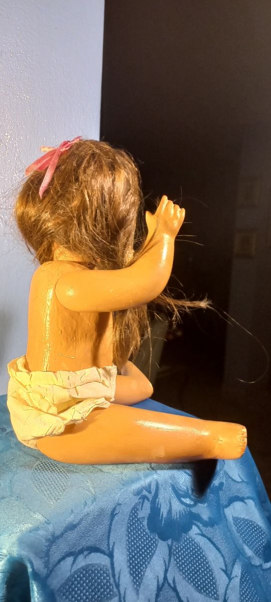 Bambola anni '40 in composizione h.38cm