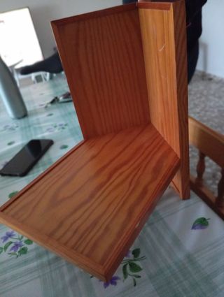 Porta altavoces ,para poner en la pare