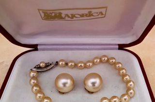 COLLAR DE PERLAS MAJORICA CON PENDIENTES