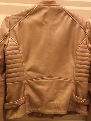 CAZADORA DE PIEL DE MASSIMO DUTTI