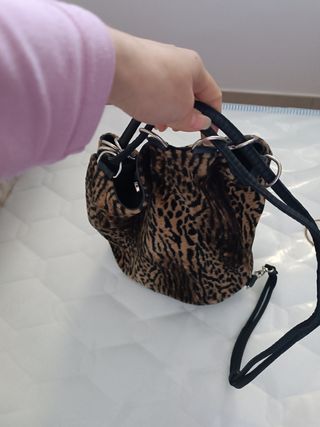 Borsa a secchiello tigrata 