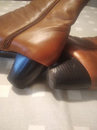 Botines Malipiu de piel. 38.