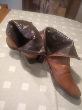 Botines Malipiu de piel. 38.