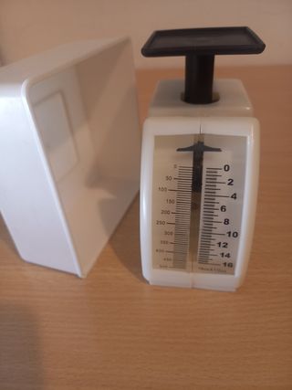Piccola bilancia per cucina 
