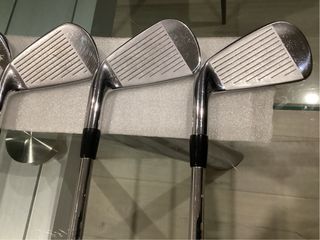 Set Palos de Golf Titleist CB 710