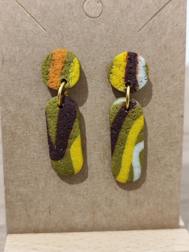 Pendientes multicolor hecho a mano