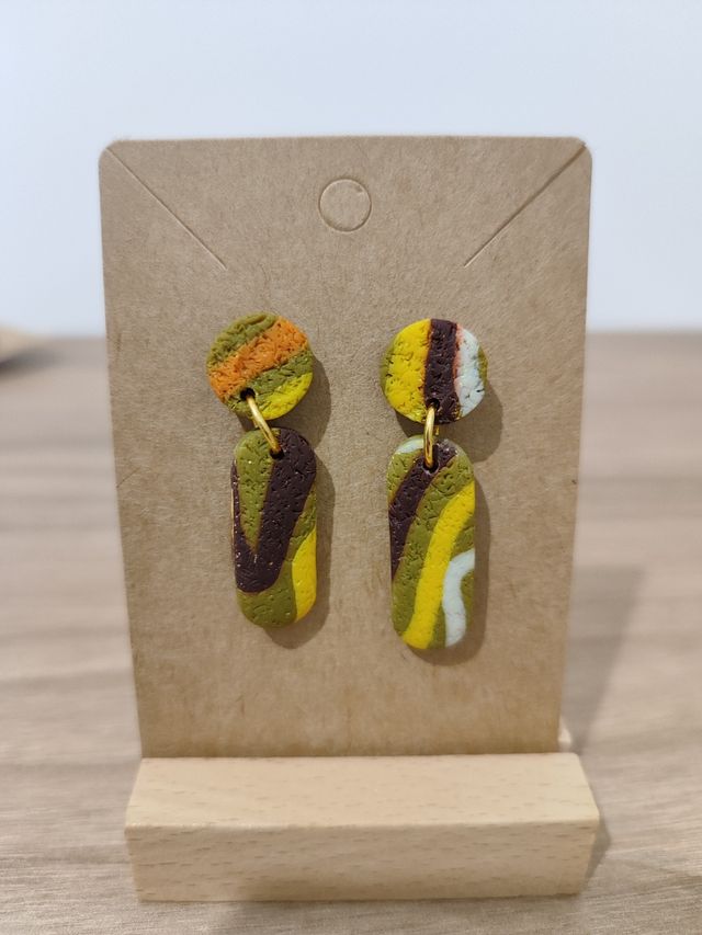 Pendientes multicolor hecho a mano