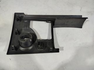 Guantera seat ibiza 6p1