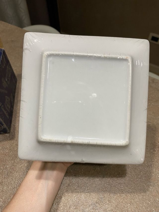 Piattino con candela quadrata