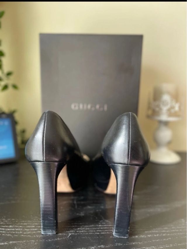 Zapaptos gucci talla 38