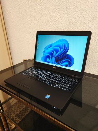 Portátil Dell I5 500GB 16GB 15" FULL HD
