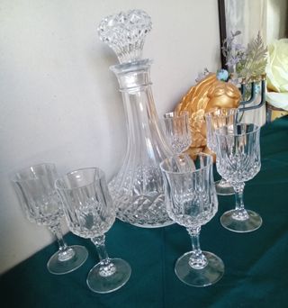 Garrafa licor cristal d'arques e copos