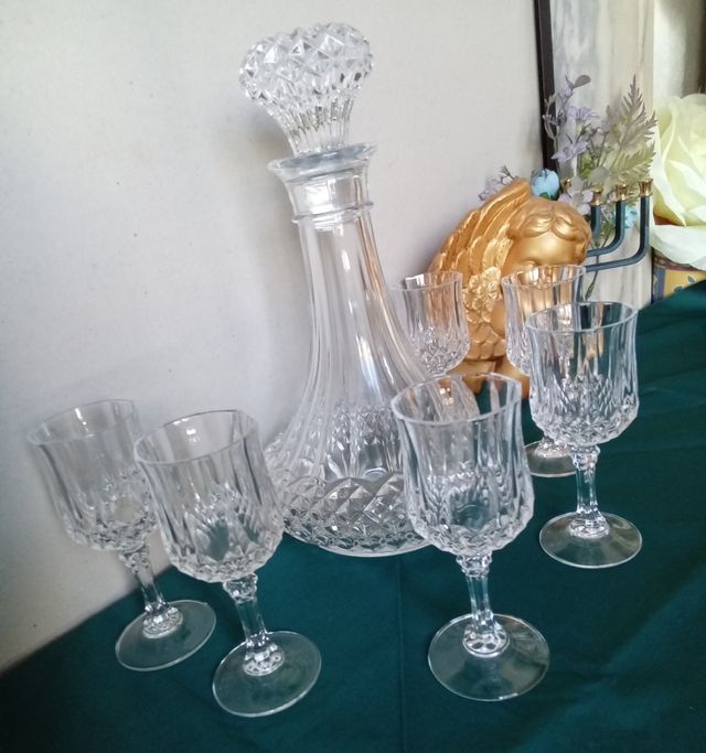 Garrafa licor cristal d'arques e copos