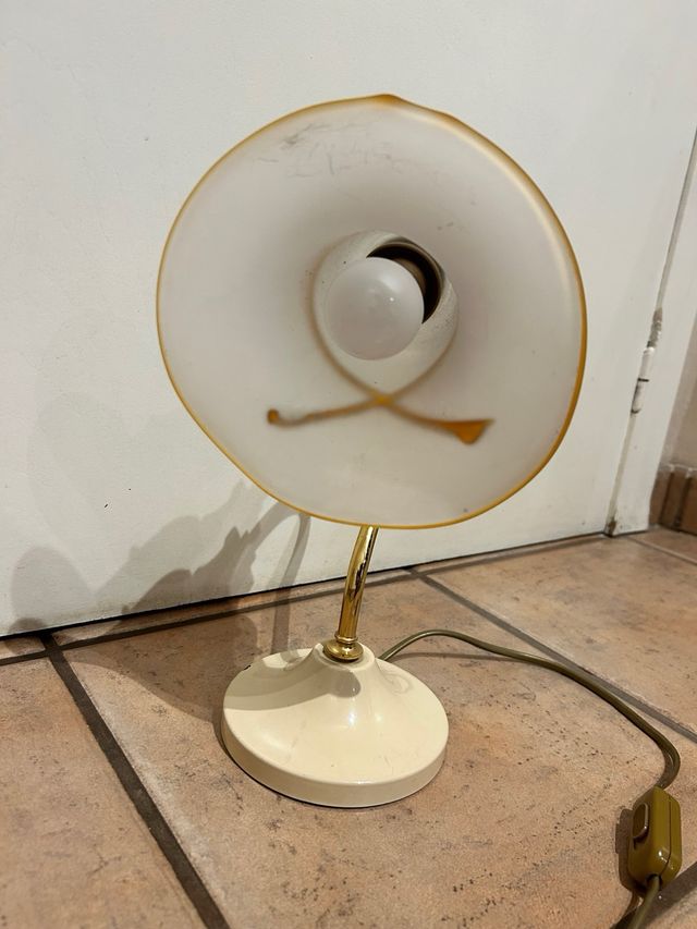 Lampara de mesa antigua