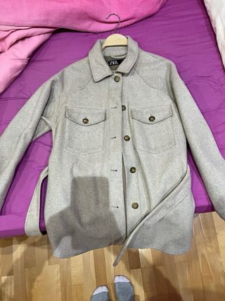 Abrigo beige Zara