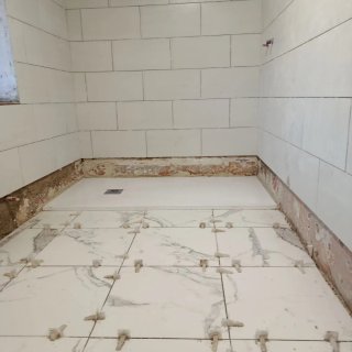 Yesero y pladurista y pinturas y rebozar y rachola