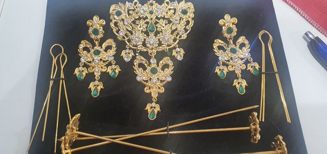 Aderezo fallera adulta