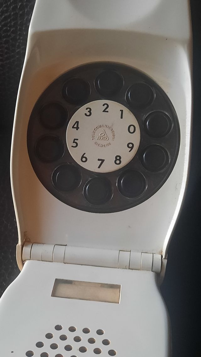 Telefono vintage anni 60 Grillo
