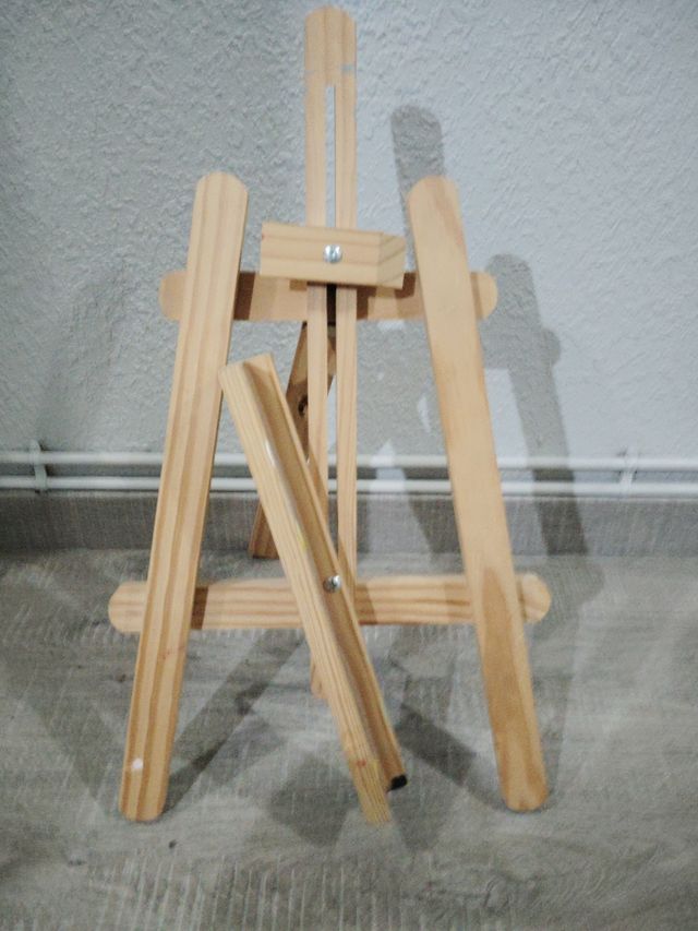 Caballete pequeño para pintar