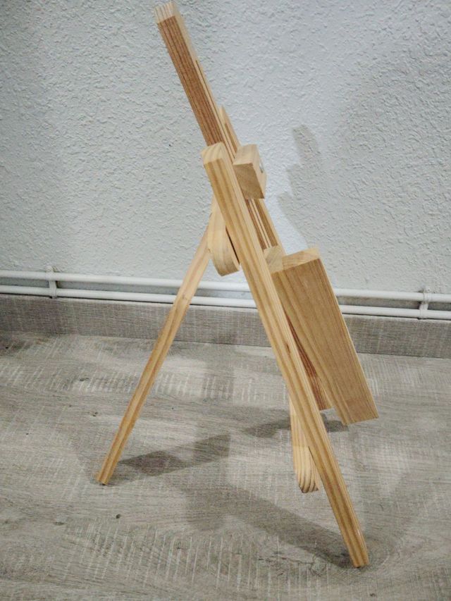Caballete pequeño para pintar