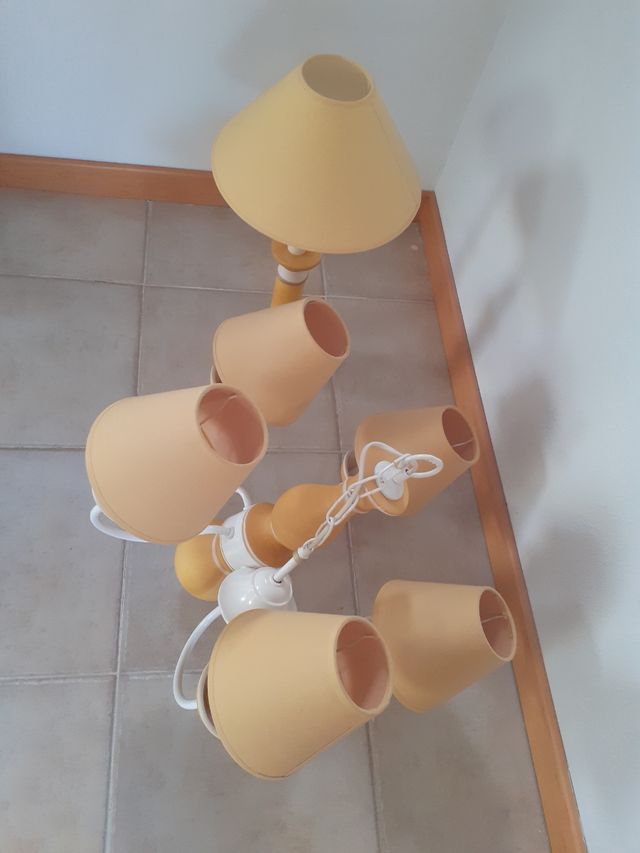 Lamparas techo y mesilla