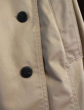 Gabardina Mango talla S 