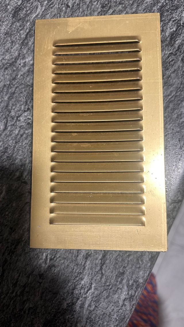 Rejilla de salida de humos para cocina o baño