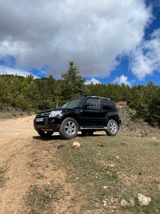 Mitsubishi Montero 2007