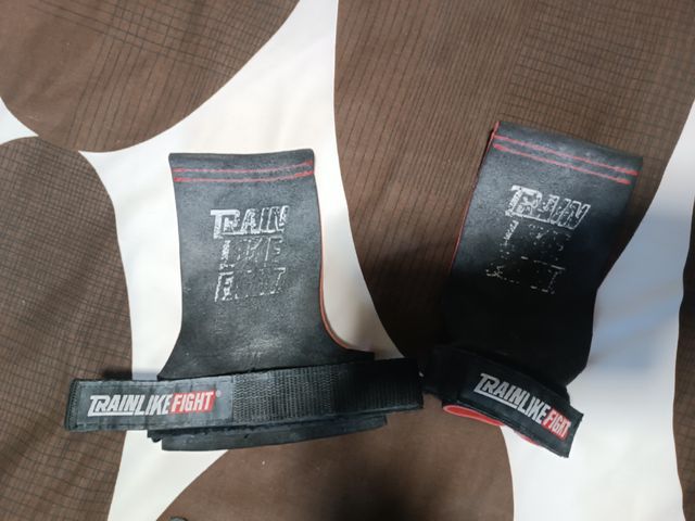 Calleras train like fight crossfit