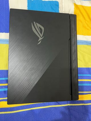 ASUS ROG STRIX G i7 RTX 2060 16GB RAM 512GB