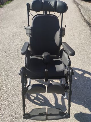 Silla de ruedas articulada Breezy