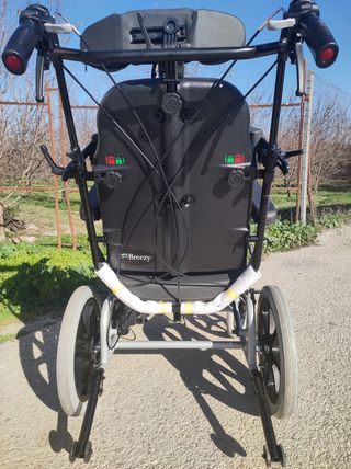 Silla de ruedas articulada Breezy