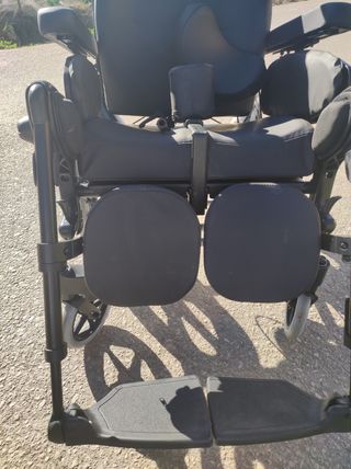 Silla de ruedas articulada Breezy